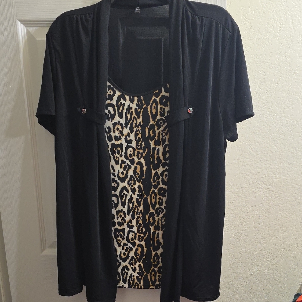 Simplicity Black and Leopard Print Blouse Size 2X